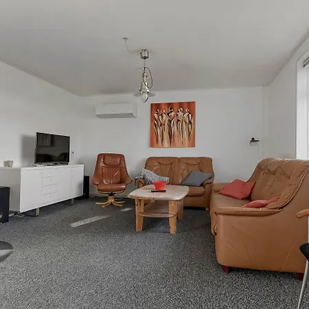 Feriehus I Vrist Med Og Sauna Sj276 *