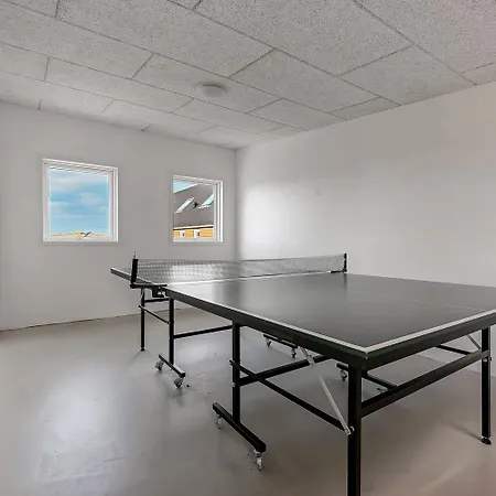 I Vrist Med Og Sauna Sj276 Semesterbostad *