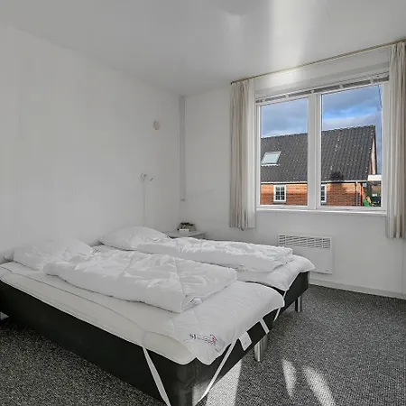 I Vrist Med Og Sauna Sj276